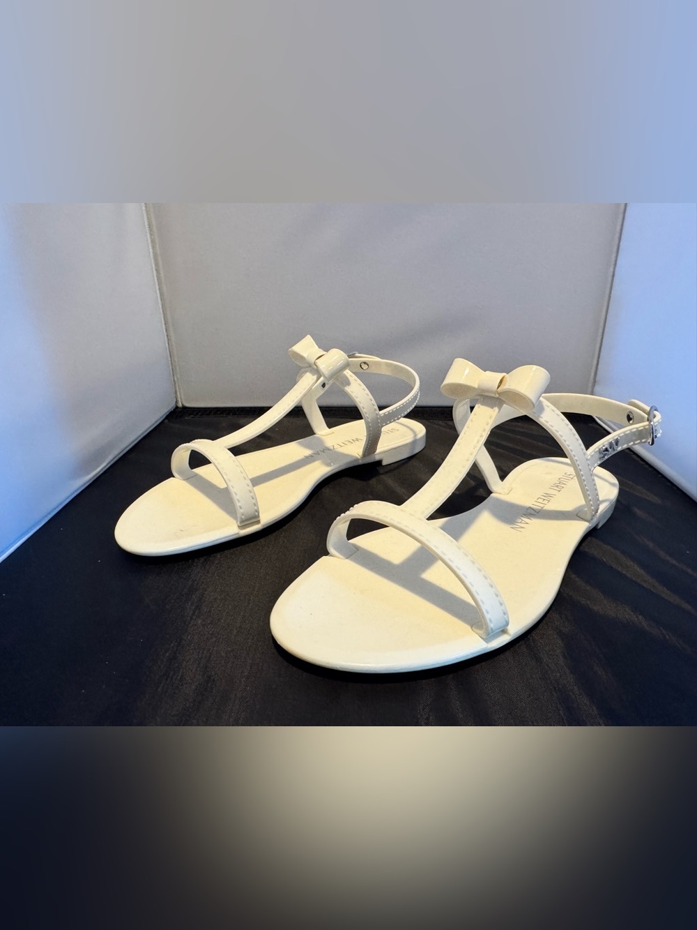 NEW STUART WEITZMAN *MELLIE* White BOW T-STRAP JELLY Sandals US-7